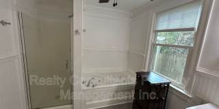 2461 Lyndhurst Avenue Gallery 95