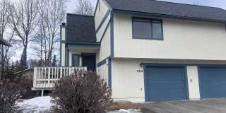 Beautiful 3 Bed/2 Bath Townhome in South Anchorage! Gallery 1
