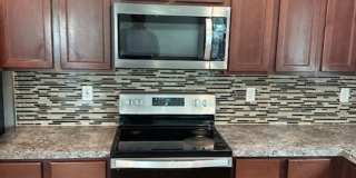 Beautiful and Spacious Westside Gem!!! Gallery 12