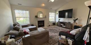 Spacious 4BR Home in Seven Oaks with Garage & Fenced Yard Gallery 8