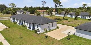 195 Rotonda Boulevard W Gallery 7