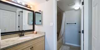 13201 Glenmoor Drive Gallery 17