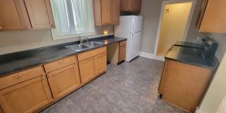 AVAILABLE AUGUST - 3 BED 1 BATH Home! Gallery 7