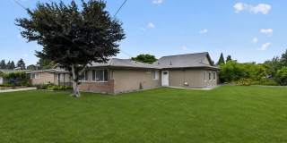 Charming 3BR House in Auburn Gallery 1