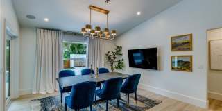 700 Holly Road Gallery 23