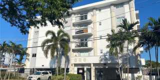 8101 Crespi Blvd Gallery 21