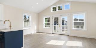 480 Southeast Reed Market Road Gallery 15