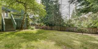 Elmonica Luxury! 4BD/3BTH w/ 3-Car Garage + A/C + Oversized Backyard + Pets Welcome! Gallery 29