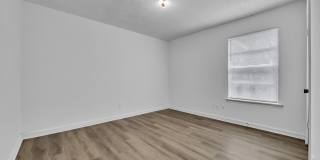 521 16th Street Southwest Gallery 12