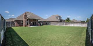 4 Bedroom Home with Upstairs Bonus room in Edmond Gallery 26