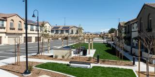 Calista Luxury Townhomes Gallery 15