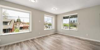 Charming 2BR Upstairs unit in Franklinton Gallery 1