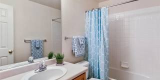 Beautiful Townhome in Ken Caryl – Available Now! Gallery 18