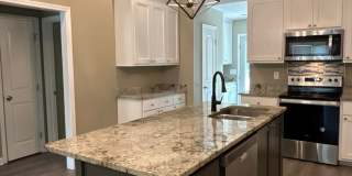 Country Living with Modern Comforts- 3 Bedroom, 2 Bathroom Gallery 8