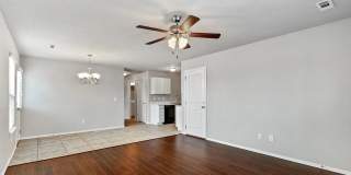 Haden Holly Station - Duplexes & Townhomes in Siloam Springs, AR Gallery 13