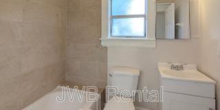 1316 W 31st St Gallery 10