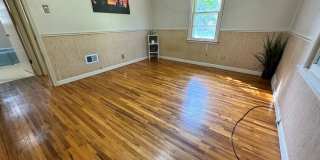 3 bed, 1.5 bath home for rent in West Waterloo Gallery 36