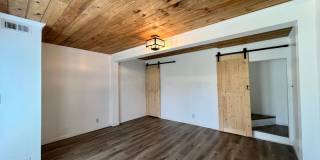 ADORABLE CONTEMPORARY 2 BEDROOM IN THE HEART OF WEST HILLS!!! Gallery 13