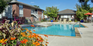 Crestbrook Apartments Gallery 4