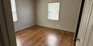 3 bed 1 bath Gallery 1