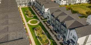 700 N Dupont Avenue Gallery 2