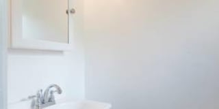 Beautiful rehabbed Mid-Century single family home Gallery 6