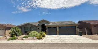 Gorgeous 3 bedroom, 2 bathroom home with 3 car garage Gallery 1