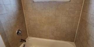 Beautifully Update 4 Bedroom House For Rent in Firestone Park Gallery 27