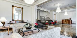 Spacious Studio Across from Meridian Hill Park! Gallery 15