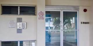 RARELY AVAILABLE 1 Bedroom, 1 Bath top floor corner unit in Makiki Colony! Gallery 3