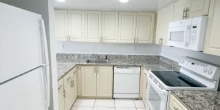 Royalton on the Green Gallery 9