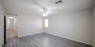 16034 W Winchcomb Drive Gallery 57