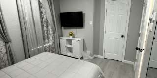 2819 South Pine Street Gallery 8