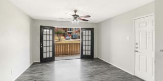 Marine Creek Apartments Gallery 11