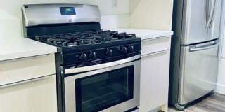 2730 Raymond Avenue Apartments Gallery 3