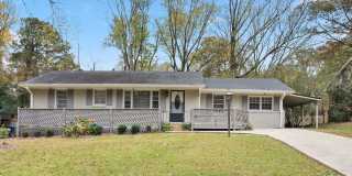 2120 Meadowbrook Lane SE Gallery 1