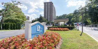 Renovated 1 BR 1 Ba in Hunting Creek Club Gallery 1