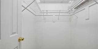 2 Compton Court Gallery 13