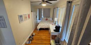 $1k Rebate! Oversized House w 4 Parking Spots Inc.  Laundry in Unit.  Fits up to 10 ppl (Would Cost Extra) Gallery 9