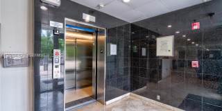 7800 Collins Ave Gallery 5