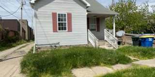 2 Bed House w/ Ramp Access and Fenced in Back Yard + Walk In Shower Gallery 9