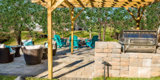 The Pointe at 731 Gallery 12