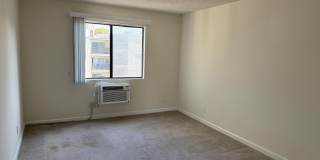 18530 Hatteras Street Gallery 12