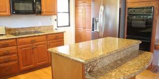 Gorgeous 4 Bedroom, 2 Bath in the Lovely Huntington Beach! Gallery 4