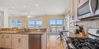 1404 Oceanfront Gallery 17