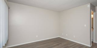 Oak Tree Court Gallery 30