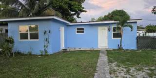 1711 LAUDERDALE MANOR Drive 1711 LAUDERDALE MANOR Drive Gallery 1