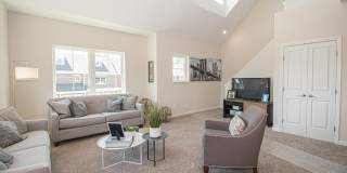 208 Ashley Court Avenue Gallery 16