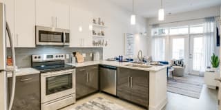 Link Apartments Grant Park Gallery 2