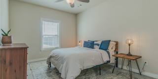 605 Stone Ridge Street Gallery 21